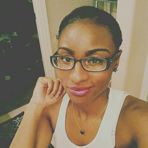 Meet your Posher, Felicia